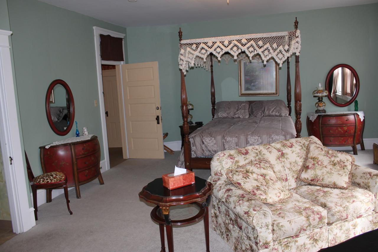 Victorian Charm Inn Towanda Exterior photo